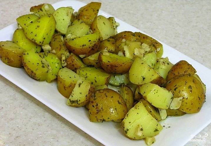 Картофель в рукаве в духовке
