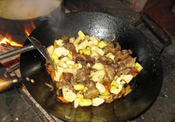 Рецепт «Бараньи рёбра с картофелем»: