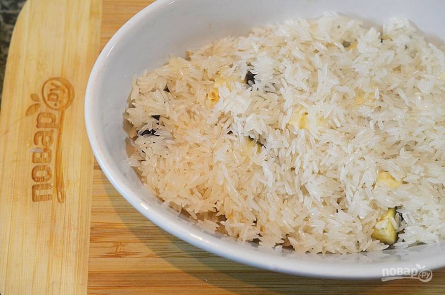 5. Выложите ровным слоем рис.