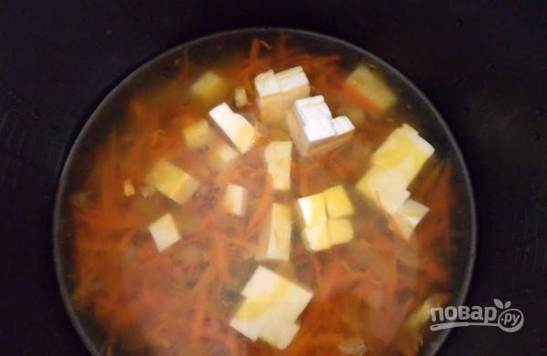 Суп с колбасным сыром и шампиньонами