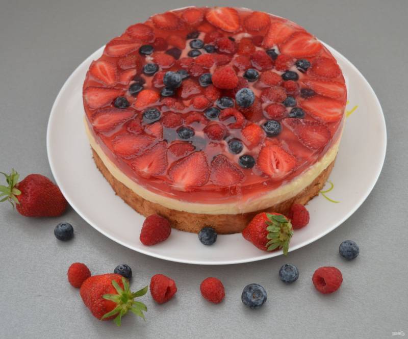 Рецепт вкусного тертого пирога с ягодами