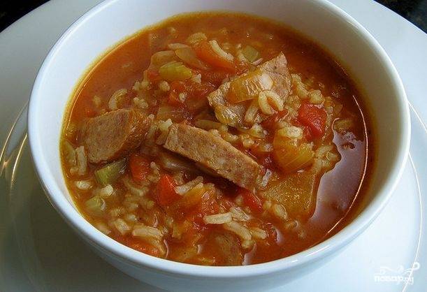 Суп из свинины с рисом и томатной пастой