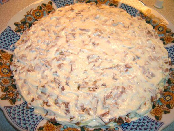 Как приготовить рецепт Салат «Подсолнух» с печенью трески