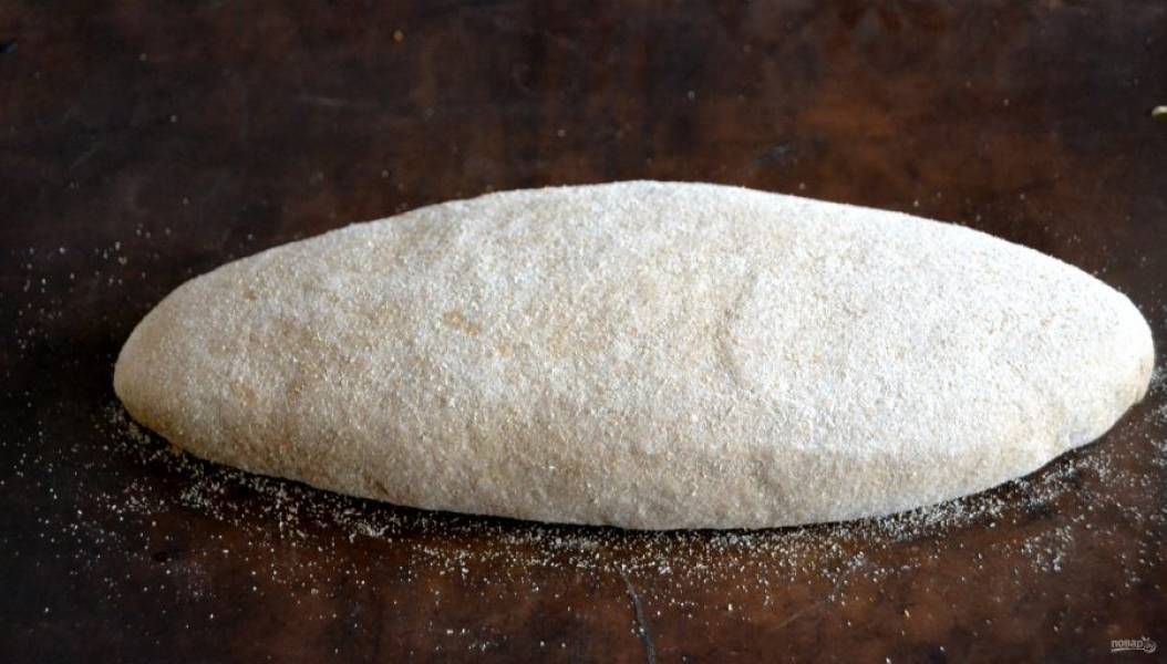 Для расстойки сразу переложите хлеб на лист для выпечки швом вниз. Расстойка 45-60 минут.