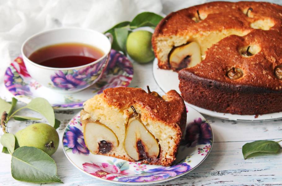 Пирог с целыми грушами — рецепт с фото