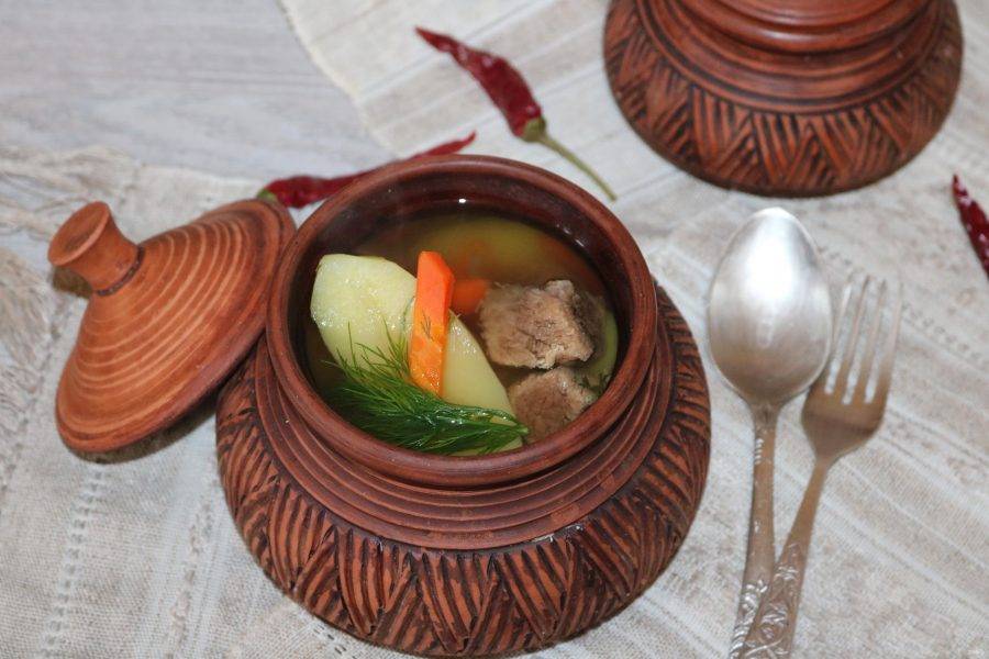 Суп получается очень наваристый, ароматный и невероятно вкусный. Приятного аппетита!