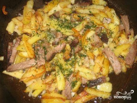 Рецепт жаркого с картошкой и мясом на сковороде — Кулинарные рецепты любящей жены