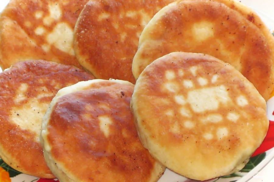 Пирожки с грибами на сковороде