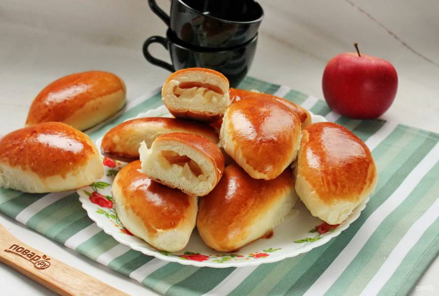 10 рецептов аппетитных пирожков с яблоками
