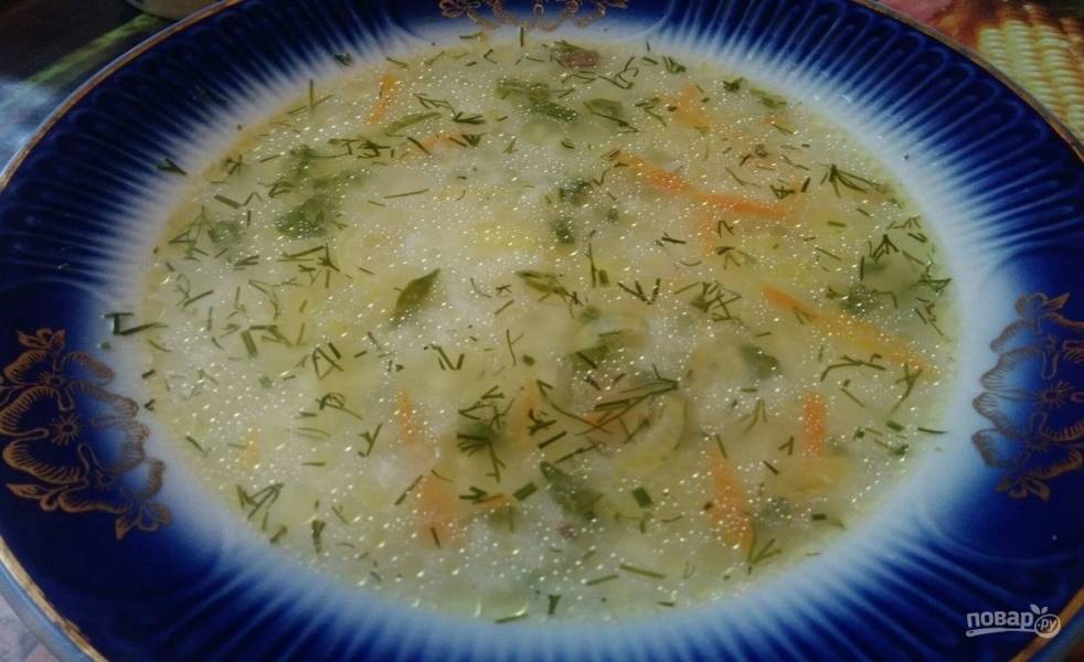 Суп с рисом с поджаркой на сливочном масле