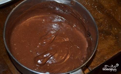 3.	Во вторую часть кладем какао, нагреваем его и варим до загустения. 