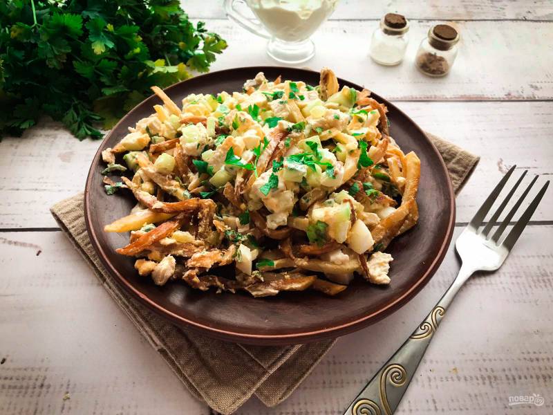 Салат с картофелем фри и курицей, пошаговый рецепт на ккал, фото, ингредиенты - Лёнушка