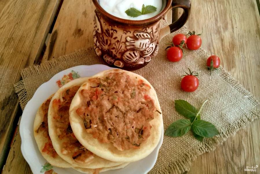 Рецепт домашних лепешек с мясом ламаджо (или пицца по-армянски) — пошаговый рецепт | sauna-chelyabinsk.ru
