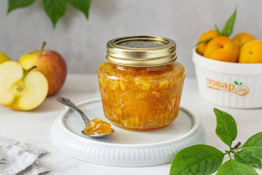 Варенье из яблок и абрикосов готово, приятного аппетита! 
