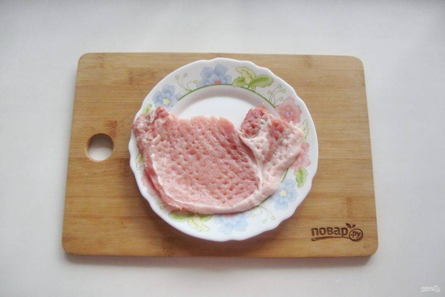 Сочный стейк из свинины на сковороде
