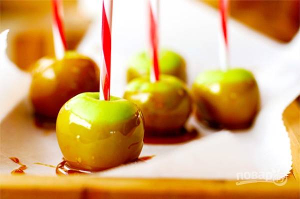 Яблоки в карамели - пошаговый рецепт с фото от КуулКлевер