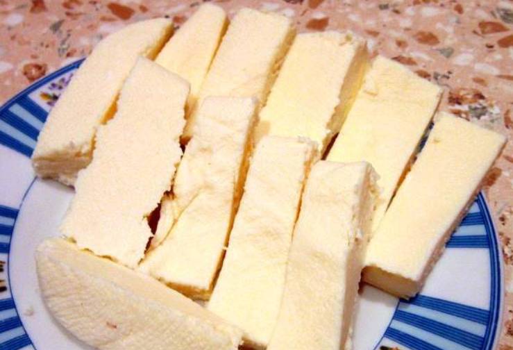 Домашний сыр из молока и уксуса - 8 пошаговых фото в рецепте