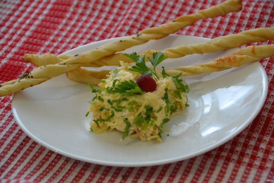 Рецепт салата из печени (куриной, говяжьей) с маринованным луком