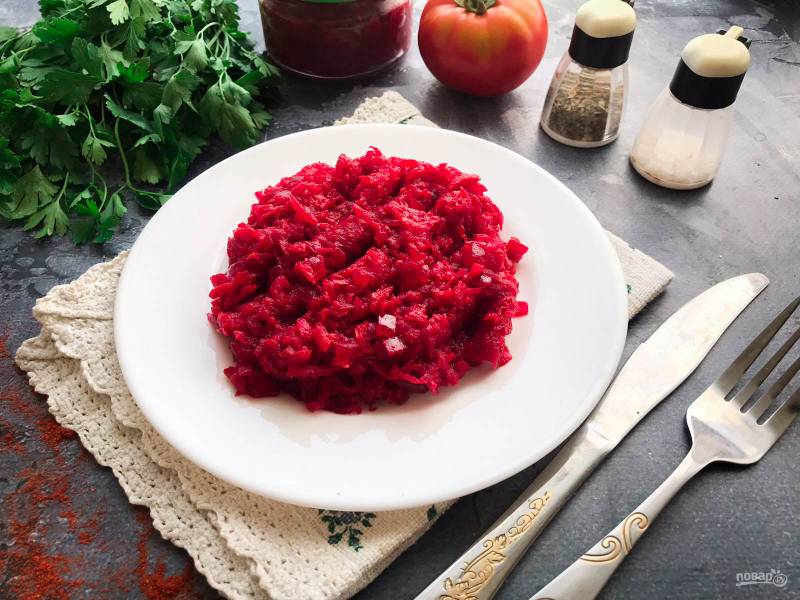 Салат из свеклы на зиму - классический рецепт с пошаговыми фото