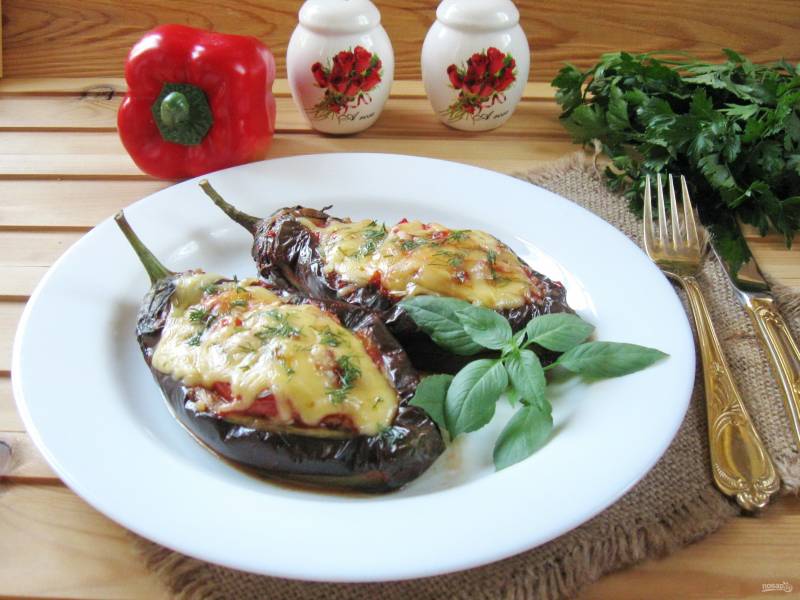 Баклажаны с фаршем и помидором в духовке - пошаговый рецепт с фото на ЯБпоела