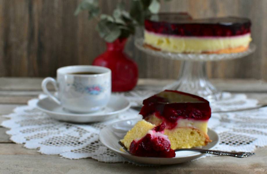Домашний Тирольский пирог с ягодами и желе