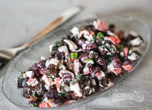 Салат из красной фасоли с сухариками - пошаговый рецепт с фото