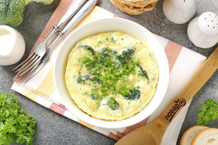 Омлет с брокколи и грибами рецепт – Французская кухня: Завтраки. «Еда»