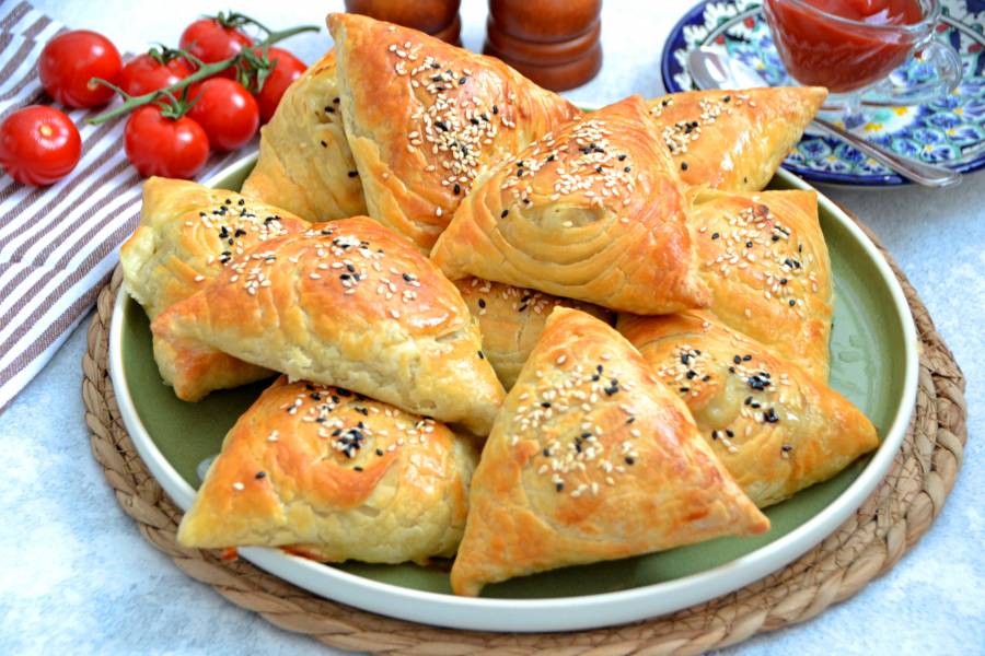 Самса со свининой