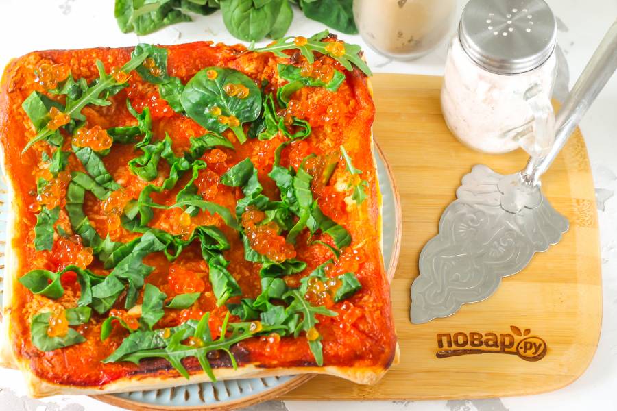 Пицца с кальмарами и креветками — рецепт с фото