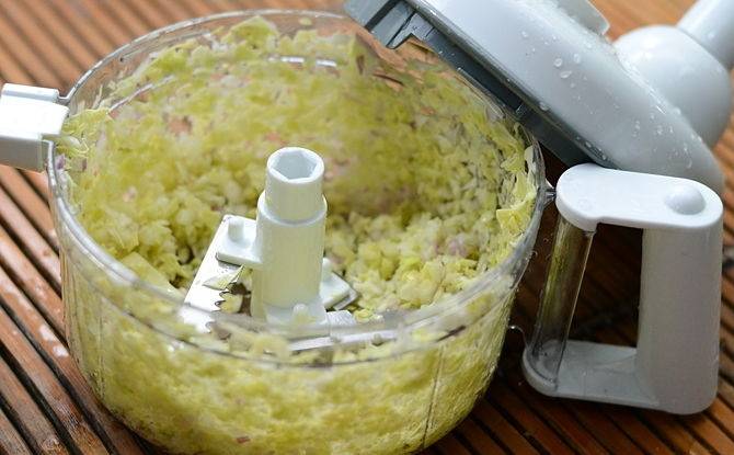Капустные оладьи с сыром — рецепт с фото пошагово. Готовим оладьи из белокочанной с ржаной мукой капусты с сыром.