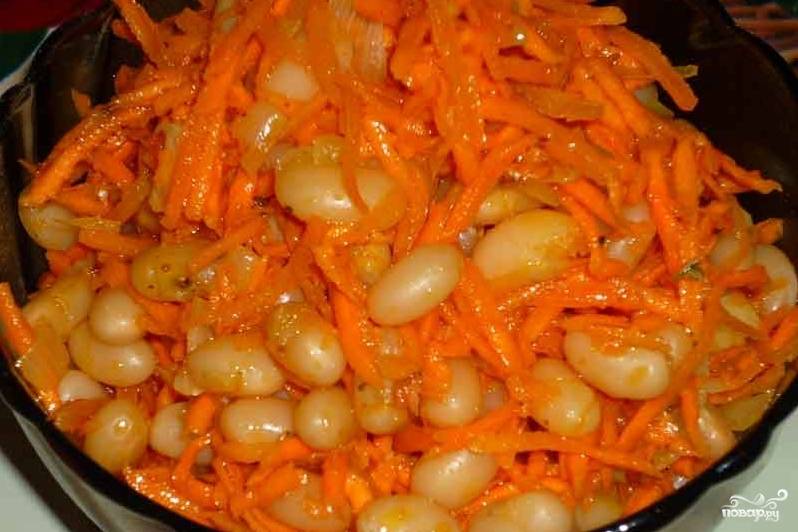 Салат с фасолью, сухариками, кукурузой и колбасой – пошаговый рецепт приготовления с фото