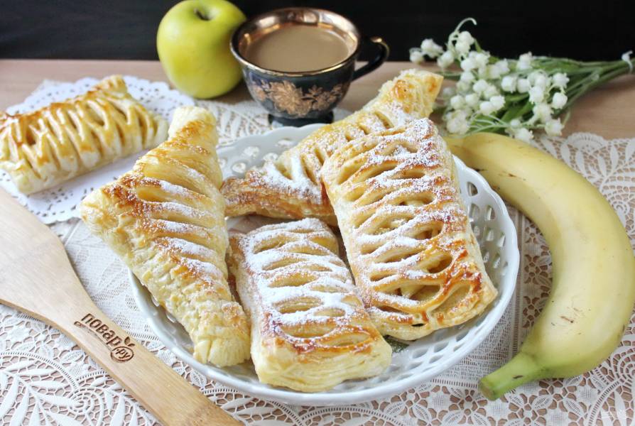 Пирожки с бананами из дрожжевого теста — рецепт с фото пошагово