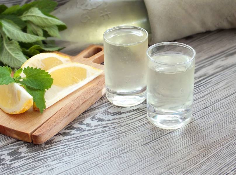 Лимонный висельник — рецепт уникальной лимонной настойки на самогоне, водке в домашних условиях