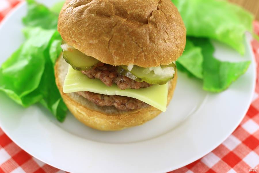 Быстрый перекус: простой рецепт домашнего сэндвича - приготовление гамбургера с фото пошагово