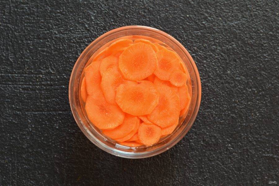 Декоративные цветы из моркови для салатов и консервации