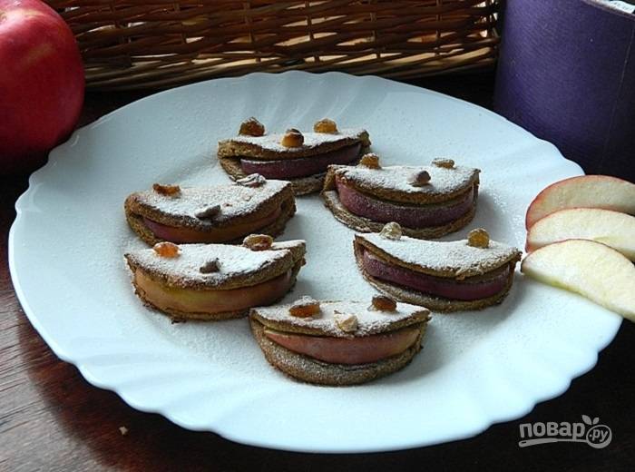 Печенье из гречнево-овсяной муки с яблоком