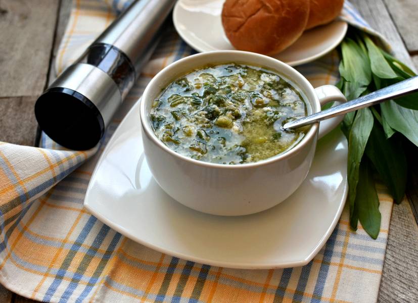 Суп с черемшой  и зеленым горошком.