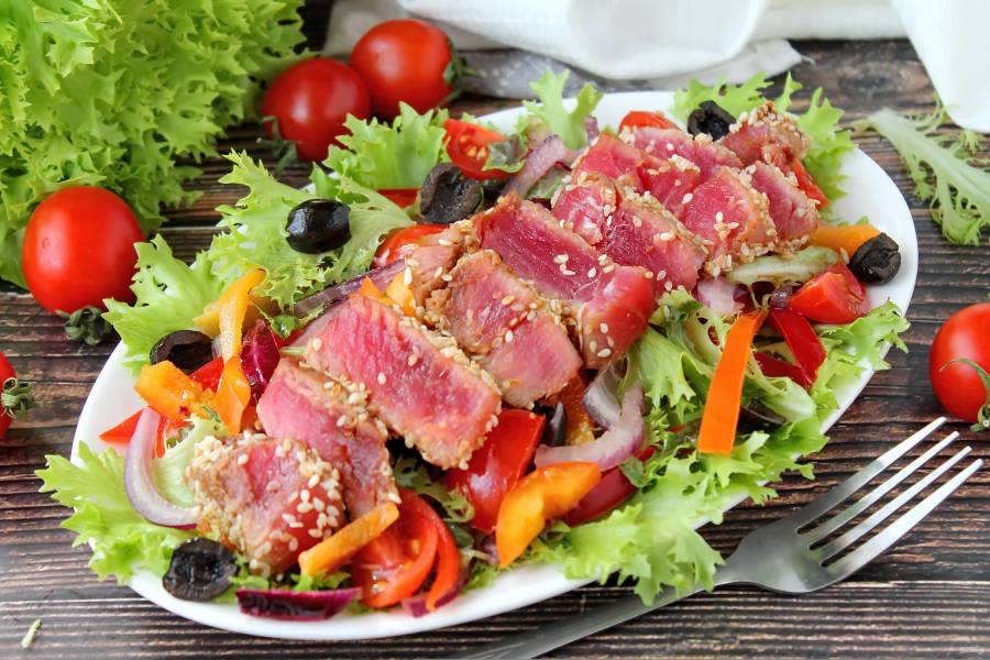 11 лучших диетических салатов с тунцом