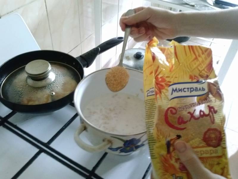 Добавляем сахар.