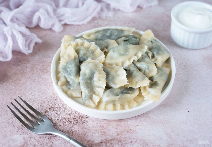 Пельмени с крапивой