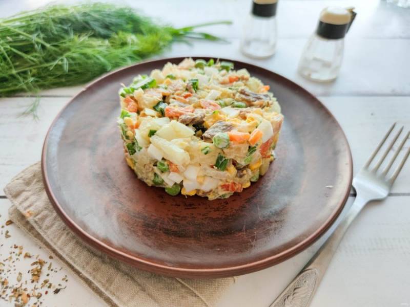 Салат с красной рыбой, вкусных рецептов с фото Алимеро
