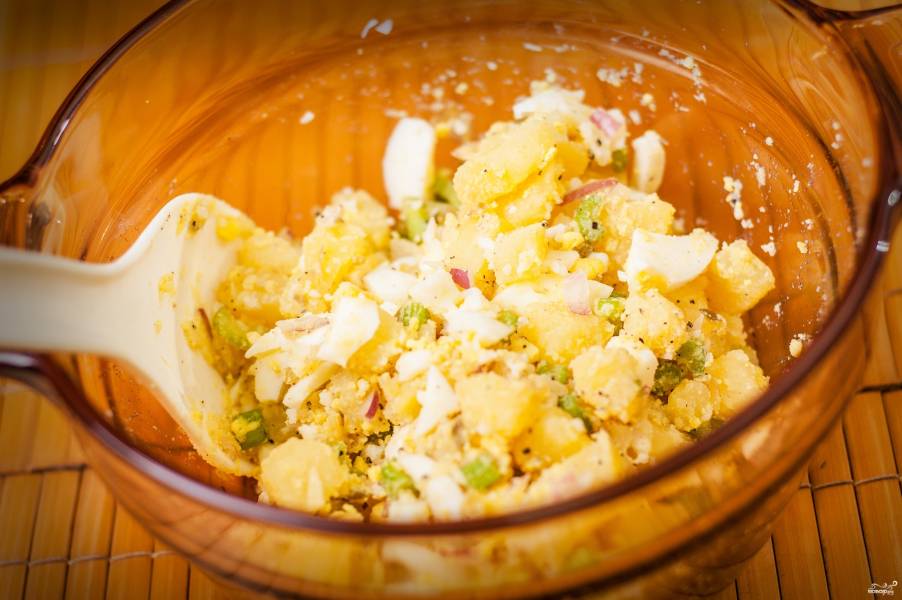 Салат с картошкой и яйцом