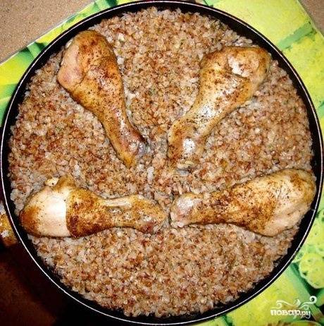 Рецепт: Куриные голени с гречкой в мультиварке | Вкусно и просто