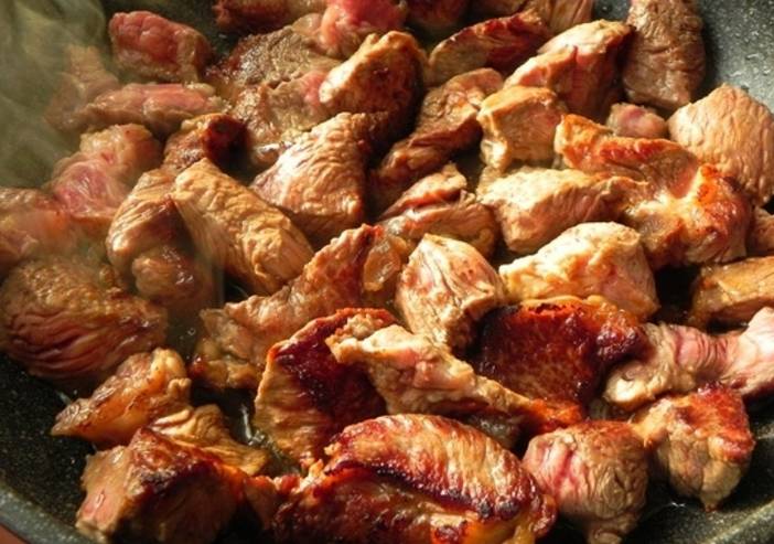 Ингредиенты для свинины с луком