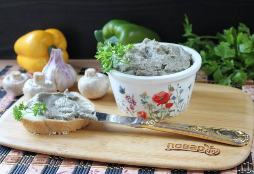 Повышаем кулинарный уровень: рецепт восхитительного паштета из баклажанов и грибов
