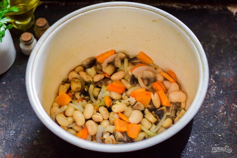 Фасоль с грибами по-домашнему — рецепт с фото пошагово
