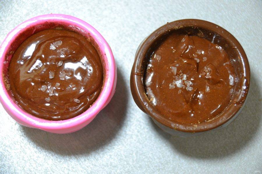 Шоколадный фондан жидкий рецепт с фото пошагово