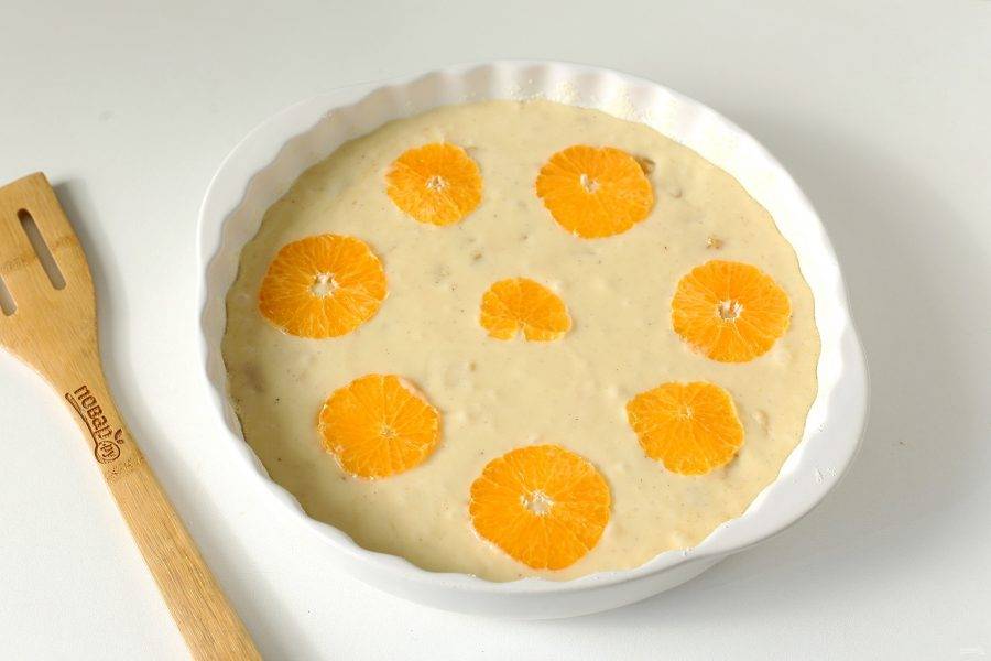 Заливной мандариновый пирог на кефире