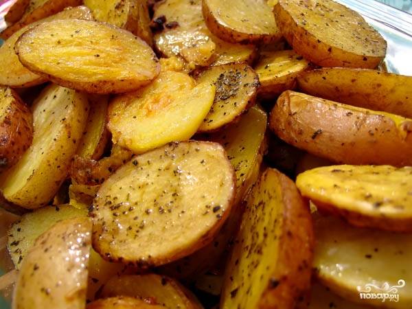 Приготовим ароматный картофель в рукаве в духовке