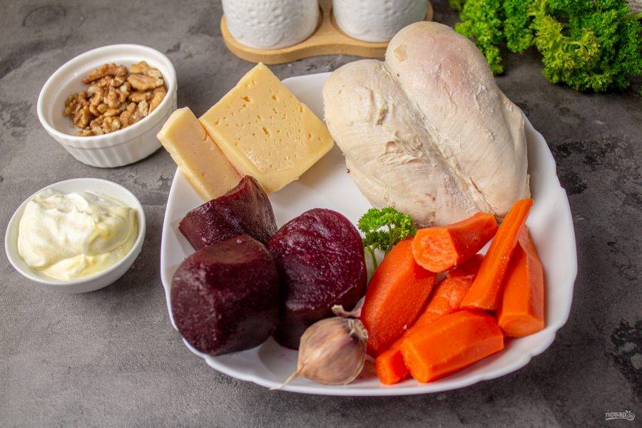 Салат из моркови и свеклы - рецепт приготовления с фото от горыныч45.рф